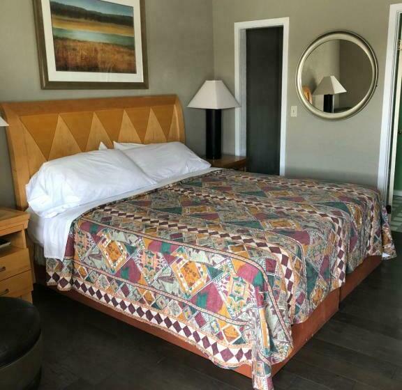 غرفة قياسية سرير كينج, Avon Motel