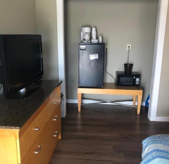 غرفة قياسية, Avon Motel