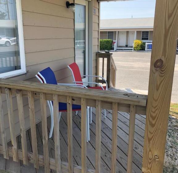 غرفة ديلوكس, Avon Motel