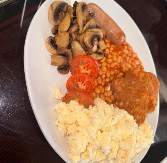 غرفة ديلوكس, The Six Bells