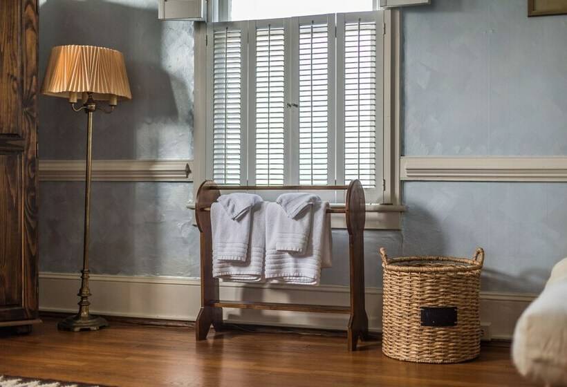 スタンダードルーム, West Park Gardens