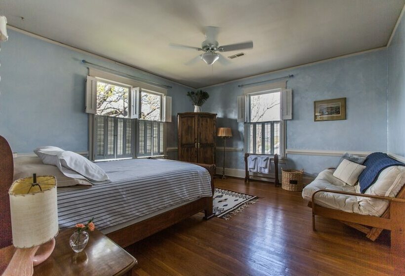 スタンダードルーム, West Park Gardens