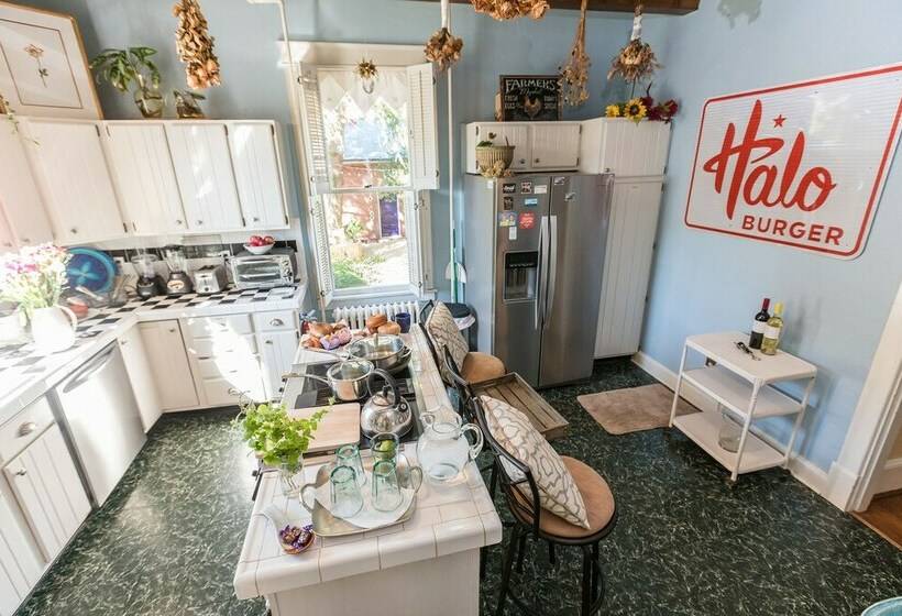 スタンダードルーム, West Park Gardens