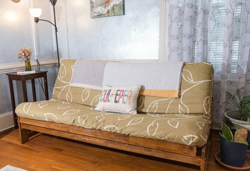 スタンダードルーム, West Park Gardens