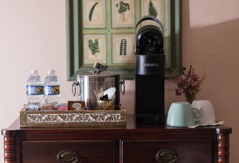 スタンダードルーム, West Park Gardens