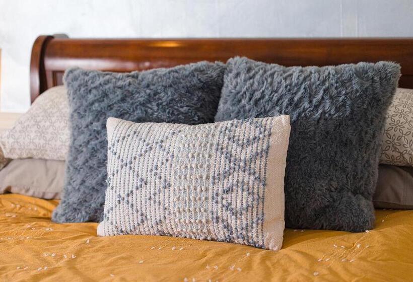 スタンダードルーム, West Park Gardens