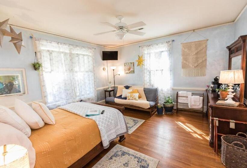 スタンダードルーム, West Park Gardens