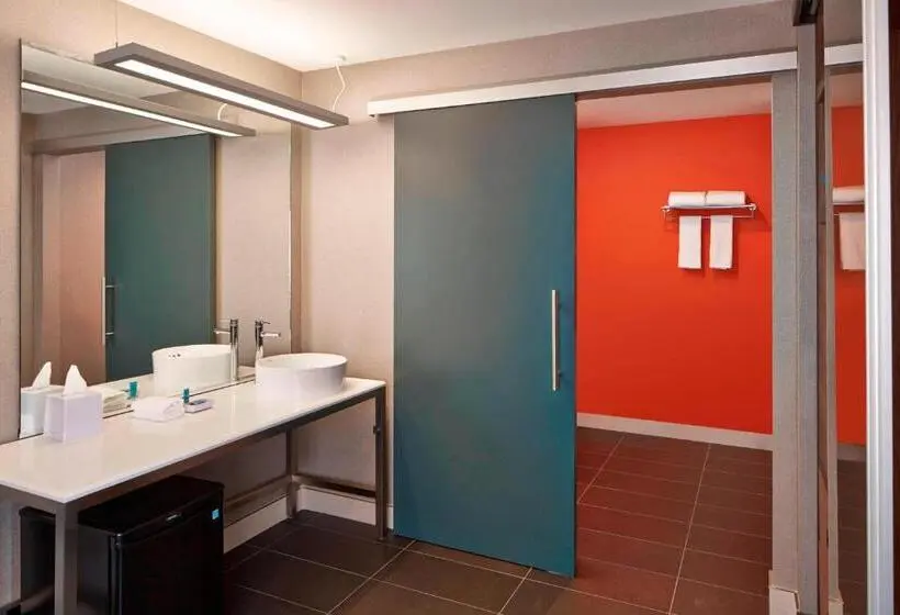Standard-huone King-vuode, Aloft Seattle Redmond
