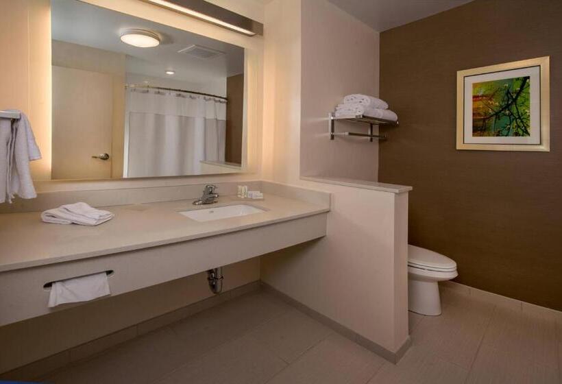 غرفة قياسية سرير كينج, Fairfield Inn & Suites By Marriott Washington