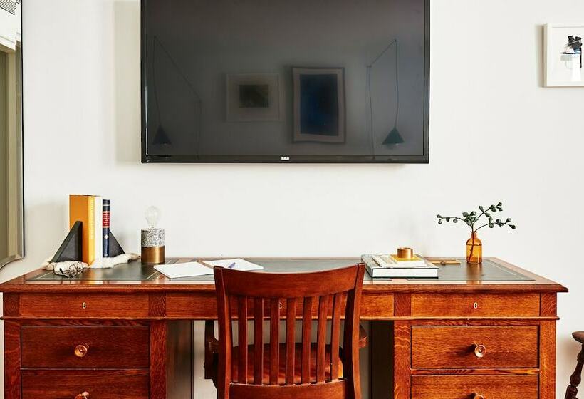 스위트, The Line Hotel Dc