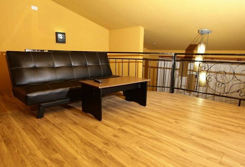 اتاق استاندارد چهار تخته, Sanyi Sakura Resort