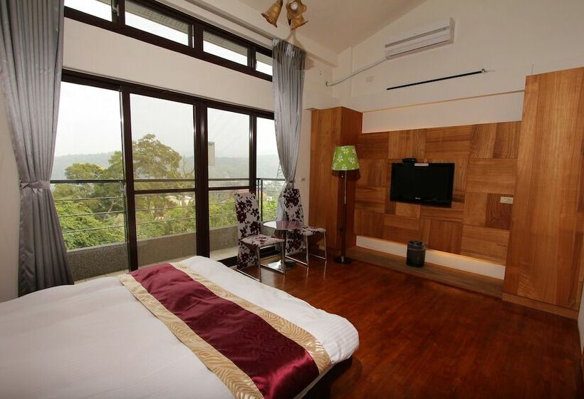 اتاق استاندارد چهار تخته, Sanyi Sakura Resort