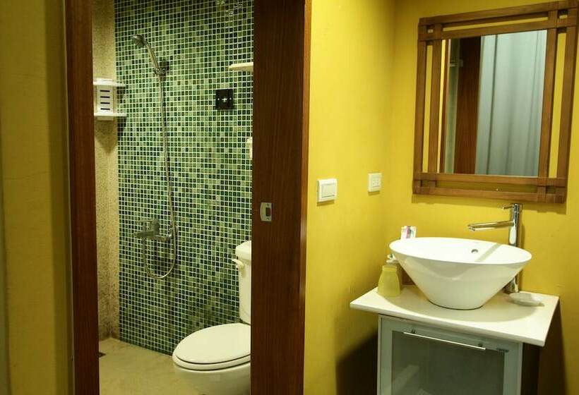 اتاق استاندارد چهار تخته, Sanyi Sakura Resort