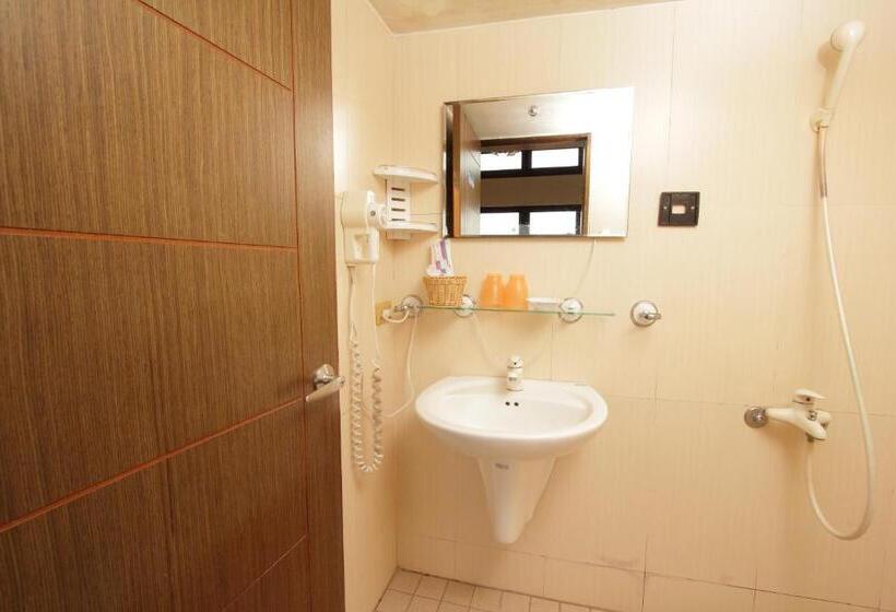 اتاق استاندارد با بالکن, Sanyi Sakura Resort