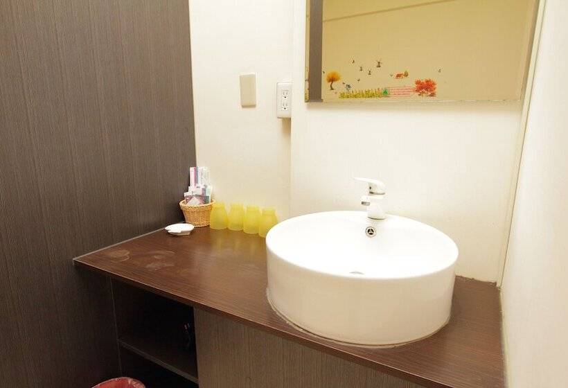 اتاق استاندارد چهار تخته, Sanyi Sakura Resort