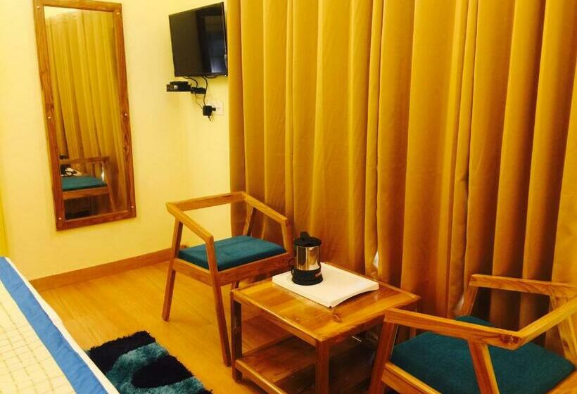 חדר דלוקס, The Woods