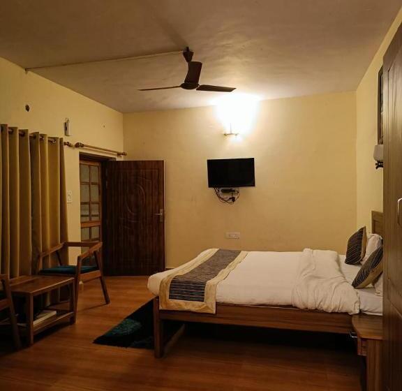 חדר דלוקס, The Woods