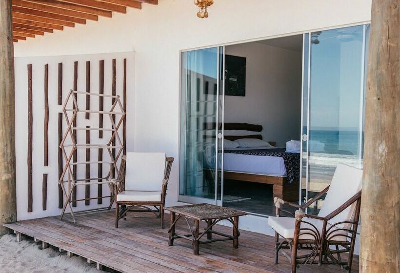 سوییت جونیور با چشمانداز دریا, Baja Canoas