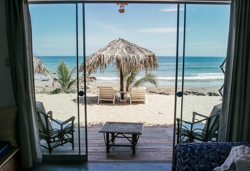 سوییت جونیور با چشمانداز دریا, Baja Canoas