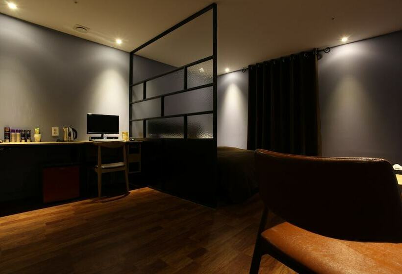Номер Deluxe, Banwol
