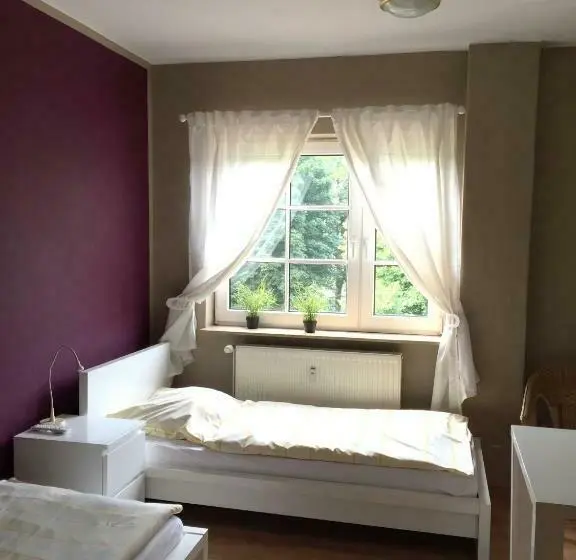 バス共有のスタンダードルーム, Bett4you Pinneberg  Prisdorf