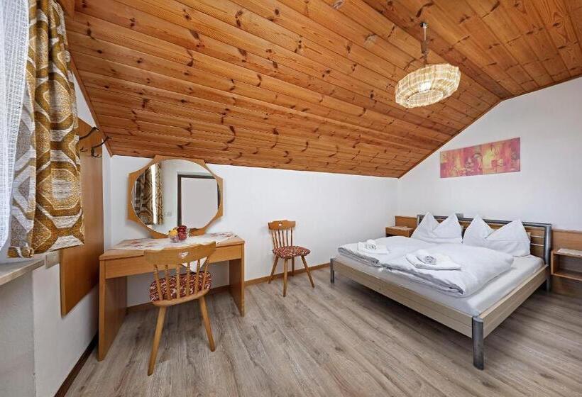 Номер Стандарт с Балконом, Gasthof Mesnerwirt