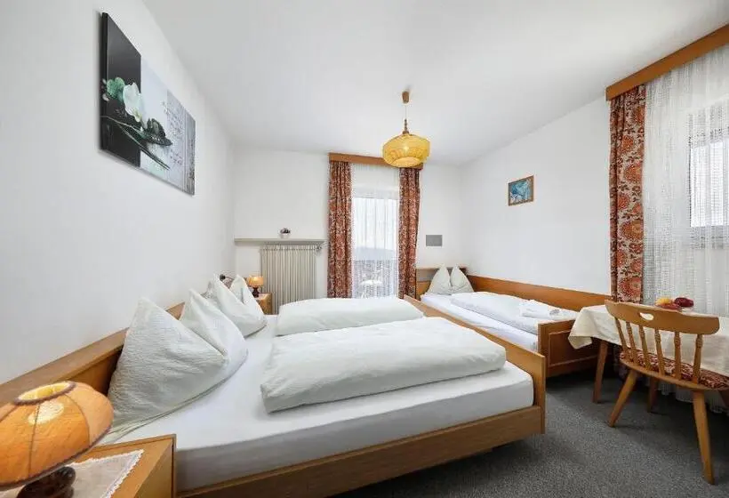 Standard Kolmen Hengen Huone, Gasthof Mesnerwirt