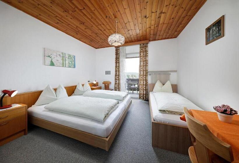 Номер Стандарт Трехместный, Gasthof Mesnerwirt