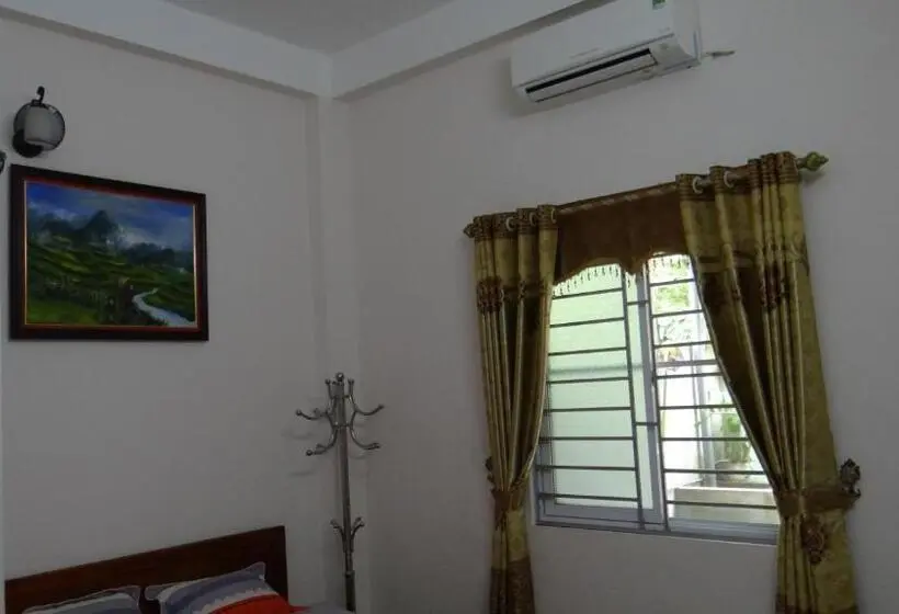 اتاق لوکس, Huong Thao 2