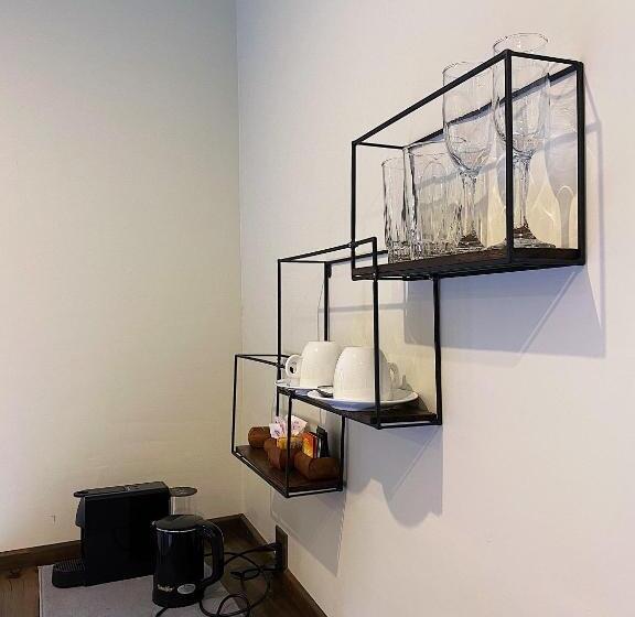 جناح مزود بجاكوزى, La Petite France