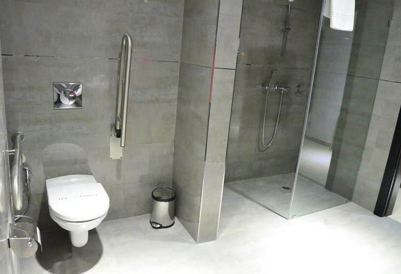 غرفة قياسية, New Hotel   Nampula