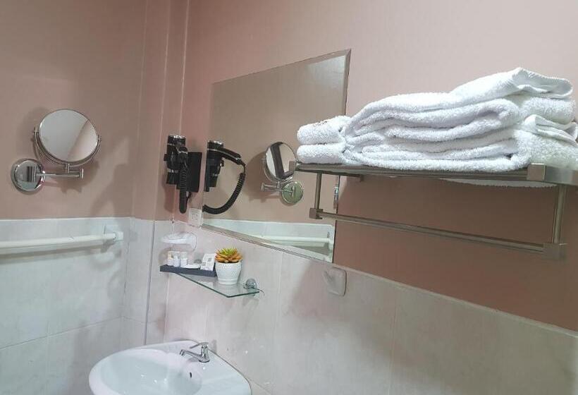 سوییت جونیور, San Antonio