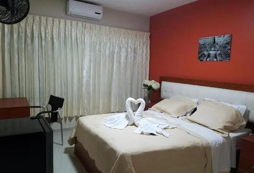 اتاق لوکس, San Antonio