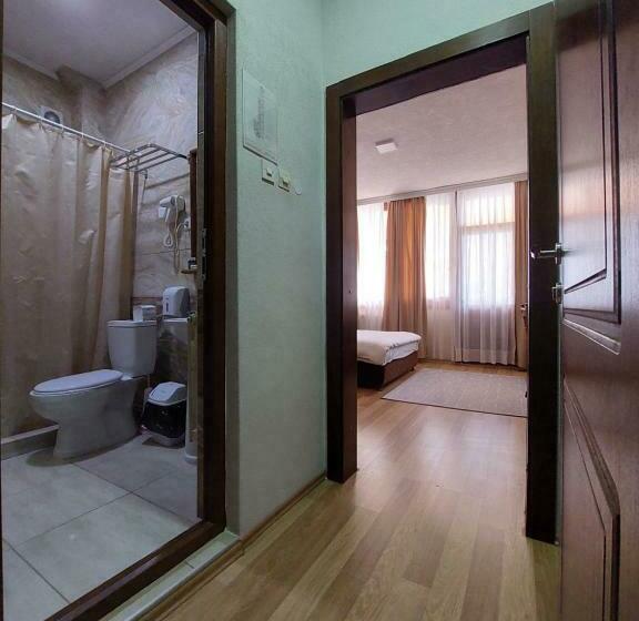 اتاق استاندارد, Lakeview Hotel And Resort