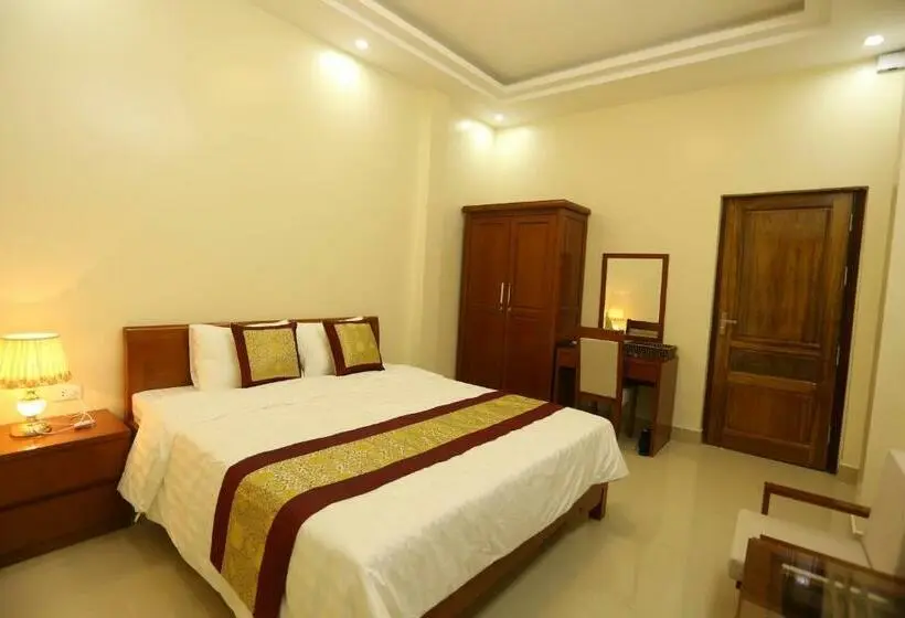 اتاق لوکس با تخت بزرگ, Royal Hotel Ha Giang