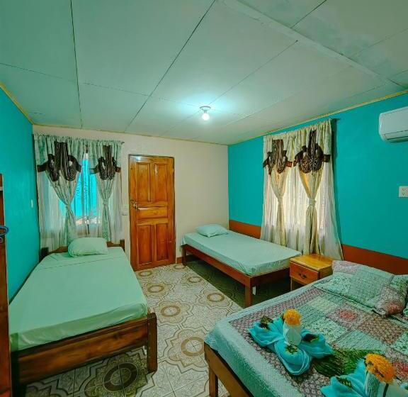 패밀리 룸, Gitana Corcovado, Y Tour Operador