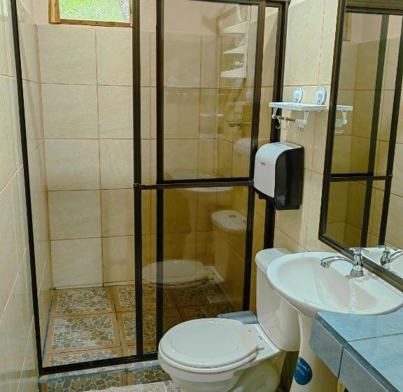 패밀리 룸, Gitana Corcovado, Y Tour Operador