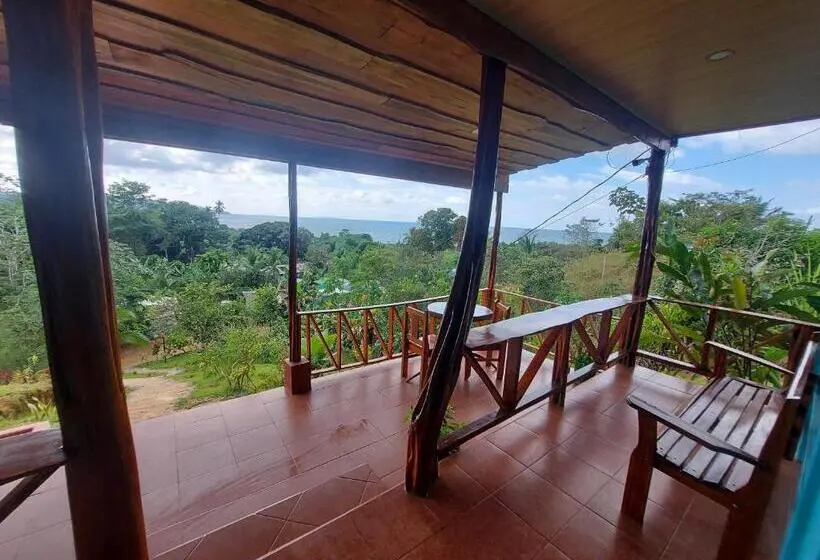اتاق خانوادگی با چشم‌انداز دریا, Gitana Corcovado, Y Tour Operador