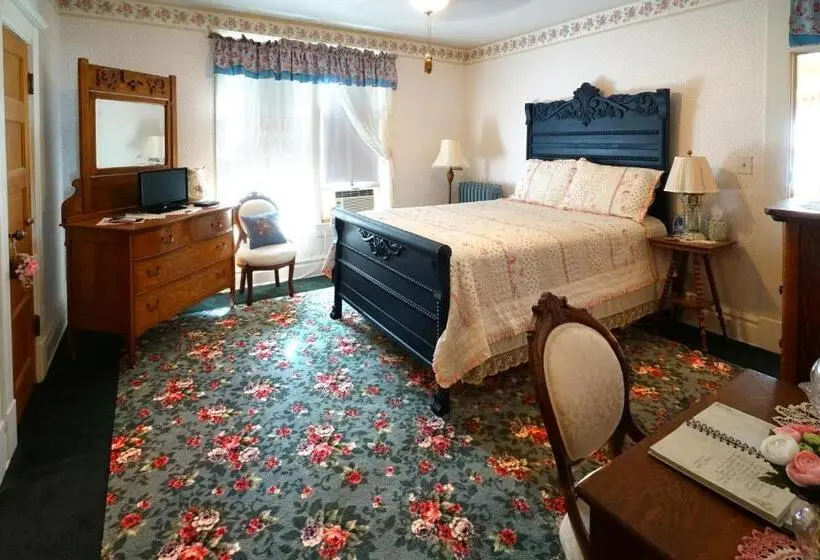 Sviitti Puutarhanäkymä, Rose Heart Inn