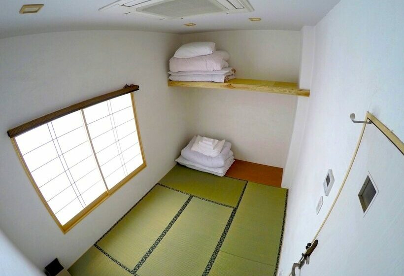 Семейный Номер, Hiroshima Hostel En