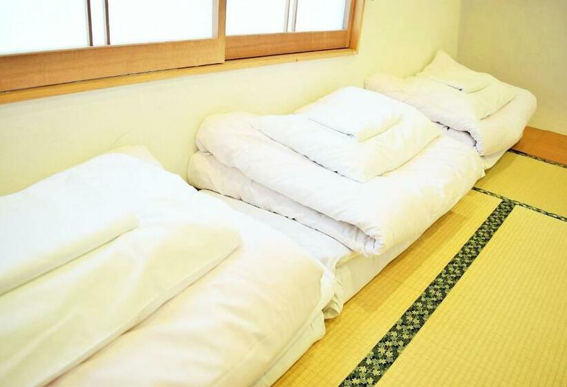 Семейный Номер, Hiroshima Hostel En