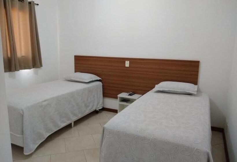 Chambre Standard, Di Fratelli