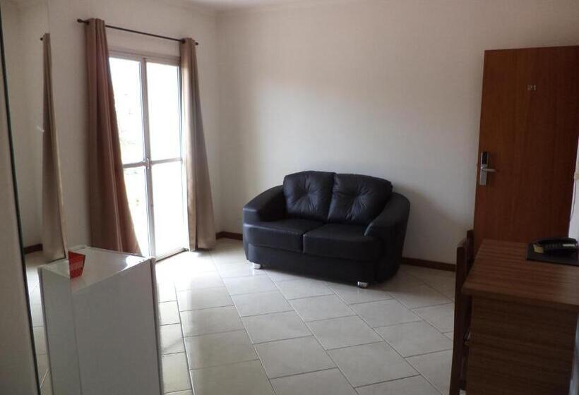 Chambre Standard, Di Fratelli