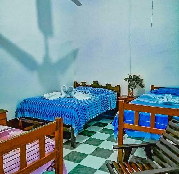 اتاق خانوادگی, El Curichal Hostel