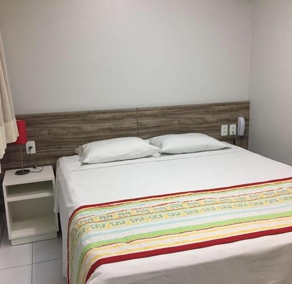 豪华房间, Etiqueta