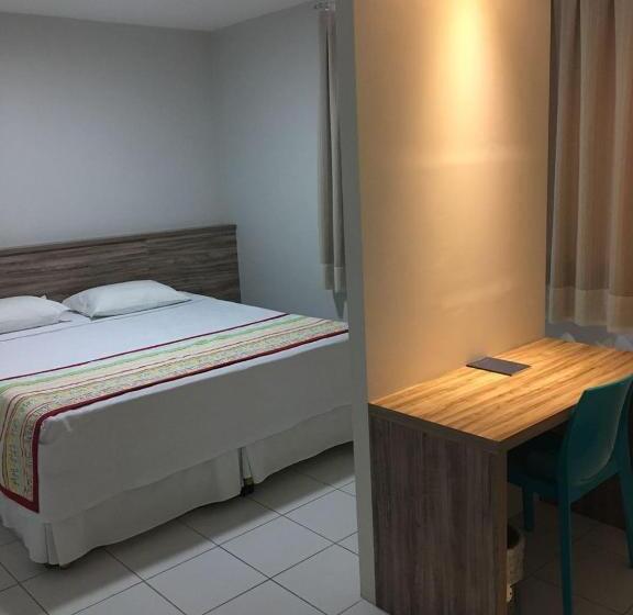 高品质的四人房间, Etiqueta