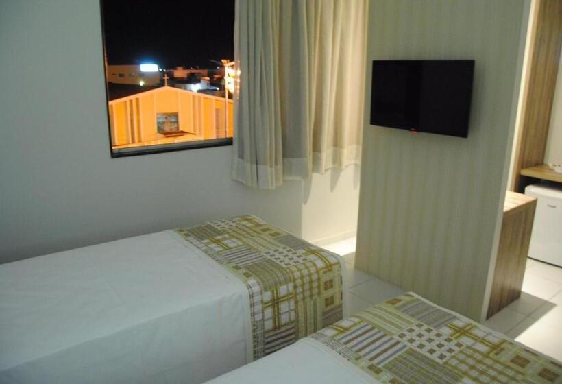 高品质的四人房间, Etiqueta