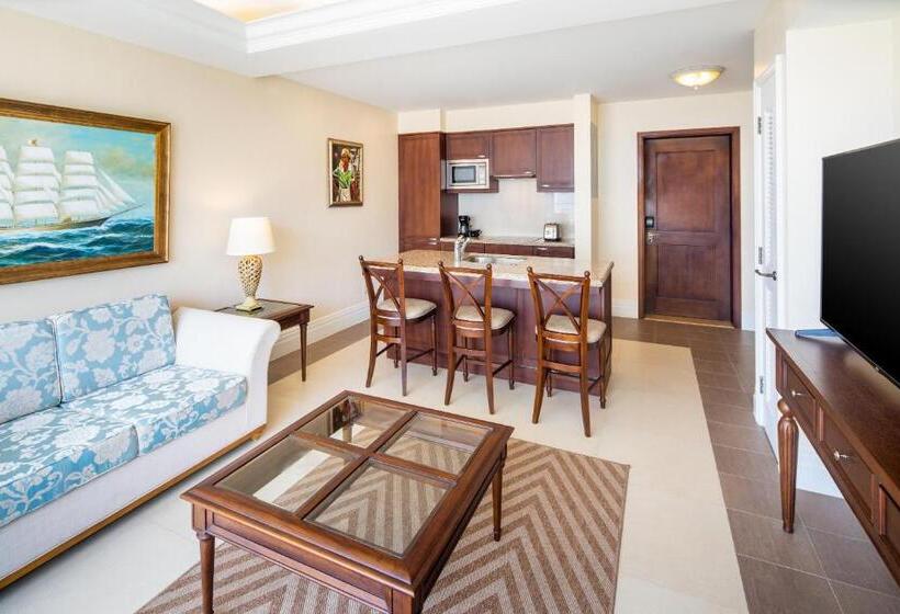 سوییت با چشم‌انداز دریا, Jewel Grande Montego Bay Resort And Spa