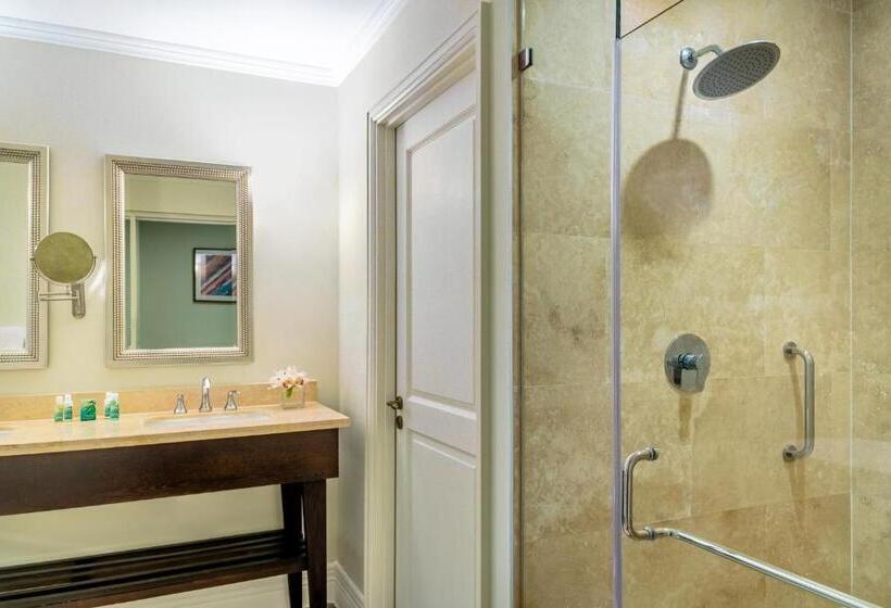 سوئیت جونیور با تخت بزرگ, Jewel Grande Montego Bay Resort And Spa