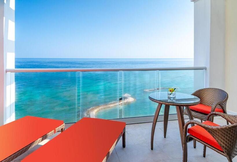 سوئیت جونیور با تخت بزرگ, Jewel Grande Montego Bay Resort And Spa